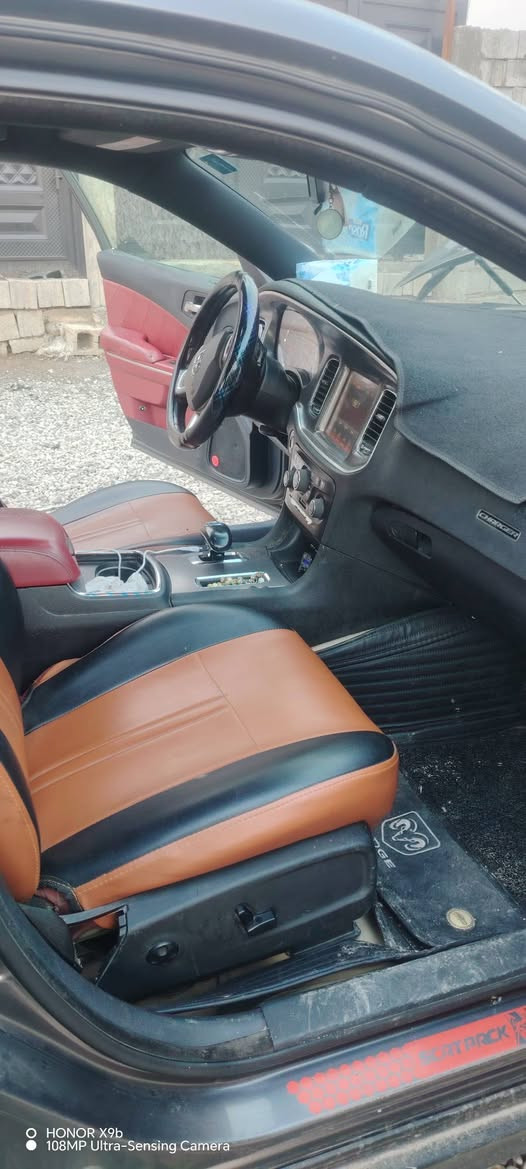 سلام عليكم جرجر 14
محرك 3600 

رقم بغداد نكليزي 

بدون ضرر كلين بونيد سرقه بيها مكانات بارد 

لايت شمسي + زنون 

شفتات ستيرن 

السياره احله من الصور 

السياره مال جناي ما مشتغله خط نهايه 

غرمات مصفره

السعر المطلوب 

150 بيها مجال قليل

***********.     ***********

مكان كركوك
