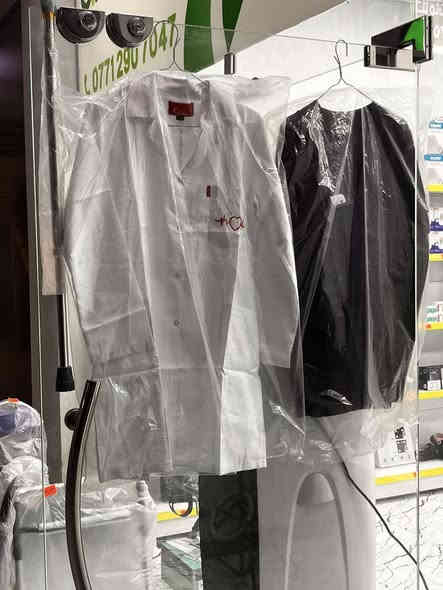 يتوفر لدينا⬇️⬇️⬇️⬇️
لاب كوت رجالي ونسائي 
سكرابات 
صدرية للمهني

للاستفسار على الرقم *********** واتساب
الموقع :- مدينة بسماية السكنية - القيصرية المحاورة لمطعم فلافل لبنان
التوصيل لباب الشقة  1000 الف دينار🚗🚗
والتوصيل لكافة المحافظات 5000 الاف دينار
