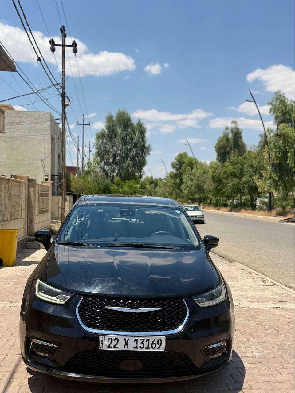 كرايسلر باسفيكا 2024 CHRYSLER PACIFICA ✅ السعر ماسب ✅ 🔥

7 راكب عائلي فول سياحي 

للبيع او مراوس 

تشتغل وتمشي  ‼️

رقم اربيل جديد بسمي شرط تحويل غرامات 👍

الحادث كما موضح بالصور … فقط جاملغ وبونيت تبديل وباب سائق مصبوغه اثر شخط بدون دواخل✅

بدون دواخل مكفولة من اللغد والشواصي ماشية 38 كم الف ✅

موديل 2024 ✅

 ايرباك ستيرن ودشفول  ✅

ماشية 38 كم الف فقط ✅

#مواصفات تورنك L فول تجي عدا الفتحة :

1- بصمة تشغيل وابواب بصمة 5

2- هاند بريك بصمة كهربائي

3- محرك 6 سلندر 3600 وبانزين 

4- هيترات بالكشنات

5- رادر امامي وجانبي 

6- بيبان كهرباء ( تحكم ريمونت ) وبصمة أبواب 

7- صندوق كهرباء شفط بصمة 

8- رادار امامي خلفي بريك ذاتي توقف مانع تصادم + قيادة ذاتية 

9- كشنات جلد VIP منفصل 7 راكب

10- مانع انزلاق 

 11- كشن خزن ميموري حركات 2

12- لايت لد الشكل الجديد 

13- تنبيه الخروج عن المسار 

14- تبريد مركزي ثلاثة قطع منفصل

15- تدفئه كراسي وستيرن تدفئة

16- تحكم استيرن فول امامي خلفي

17- اشاير بالمري وهيترات بالمري

18- تشغيل عن بعد 

19- كير ماوس 9 سرعات 

20- مثبت سرعة 

21- منافذ USB و TiBC متعددة خلفية وامامية

22- حاكيات متعددة

سعر مناسب جدا 🔥 🔥 ✅ 

 جديدة حيل ماشاء الله ✅ 

مكاني كركوك  للاستفسار اتصل *********** كركوك, العراق
