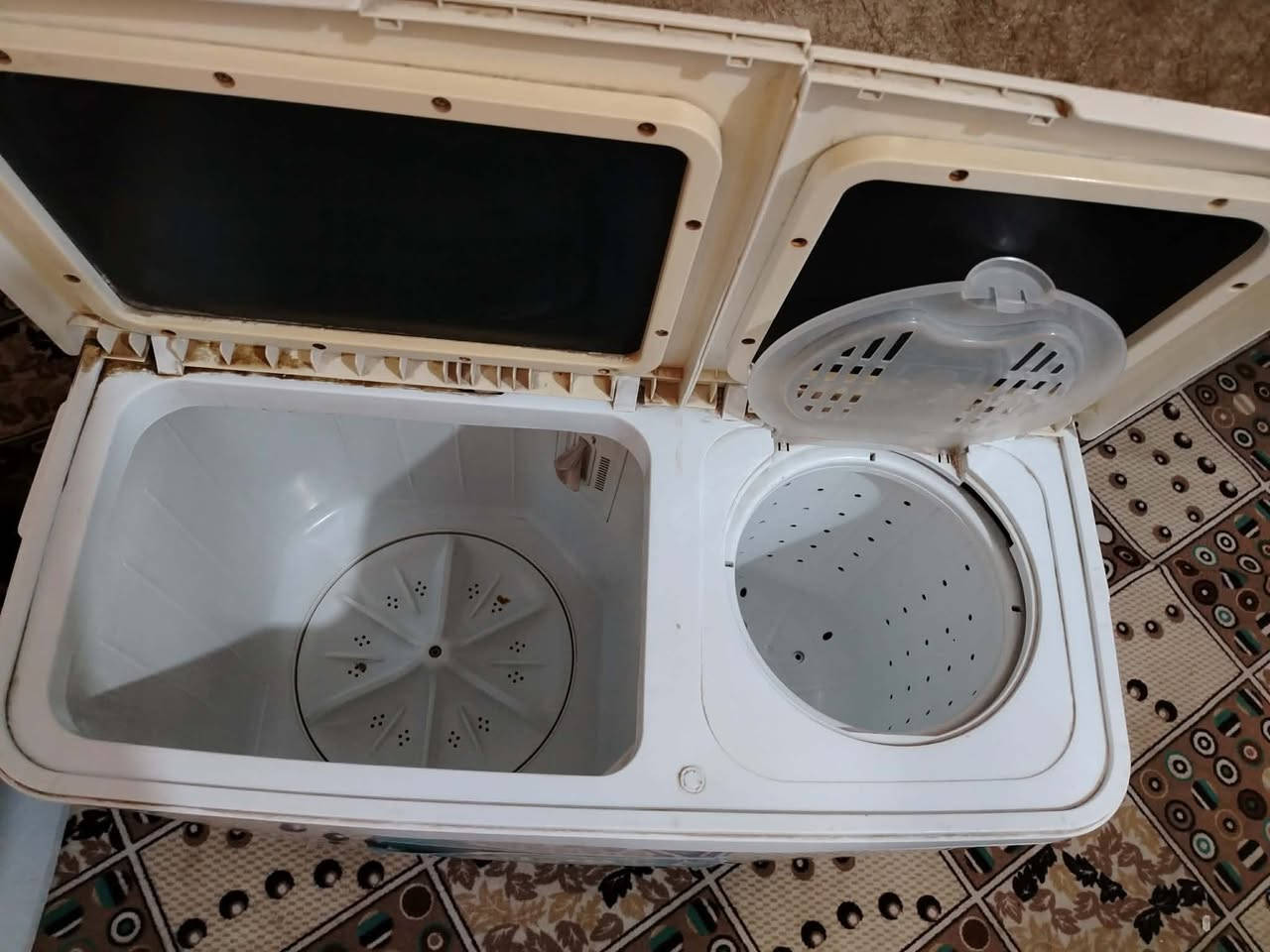 سلام عليكم غساله للبيع جديده تشتغل غسل وتجفيف مابيه اي ضرر 60وبيه مجال


**إذا كنت صاحب هذا الإعلان وتريد حذفه لأي سبب، رجاءا أرسل رسالة إلى الدعم الفني**