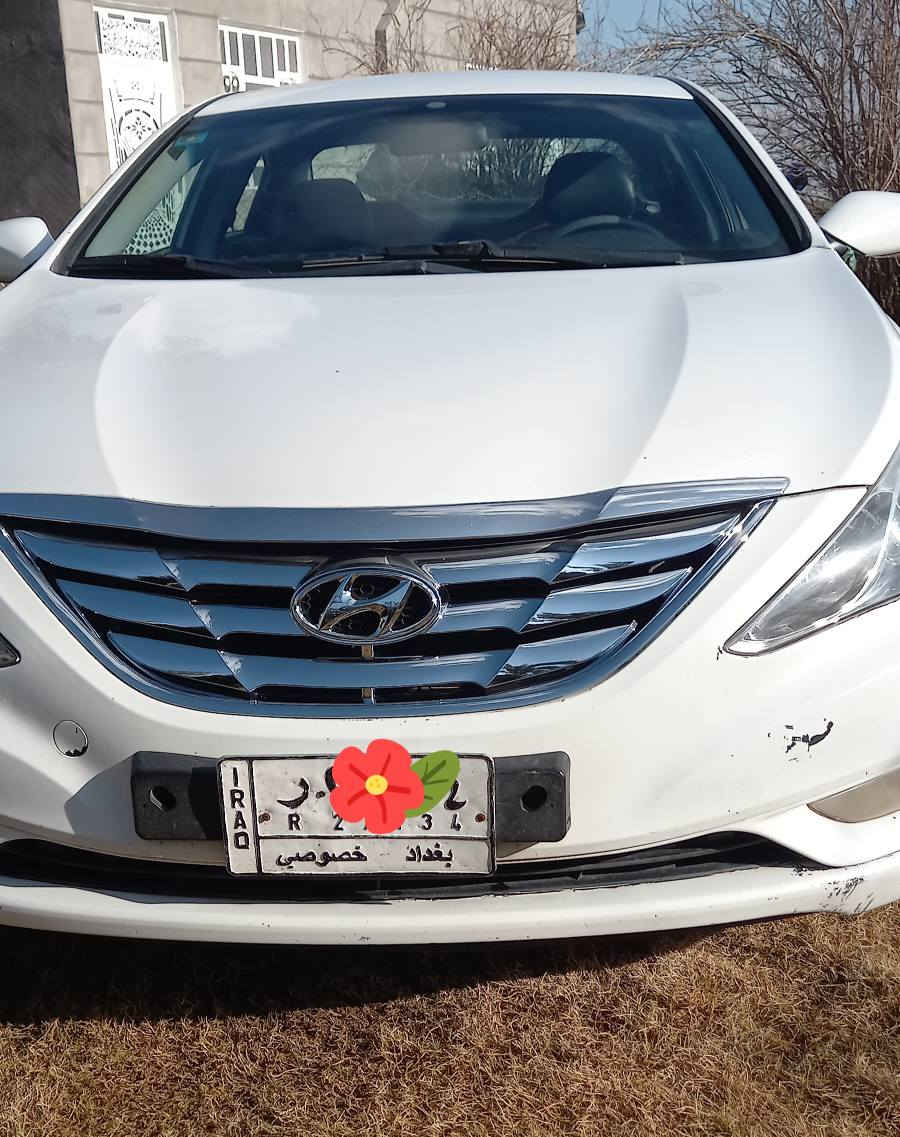 السلام عليكم 
سيارة سوناتا وارد كوري ٢٠١٢
مكفول عدا هلا لات بيهن صبغ والباب الأيمن الخلفي بية صبغ
بدون حادث
محرك +كير جدد
منظومة تبريد جديده 
صدر أمامي خلفي جديد 
تخم تاير وي السبير جدد
رقم بغداد 
١١٠بية مجال 
الاستفسار الاتصال على الرقم ***********
واسط/ الزبيدية
