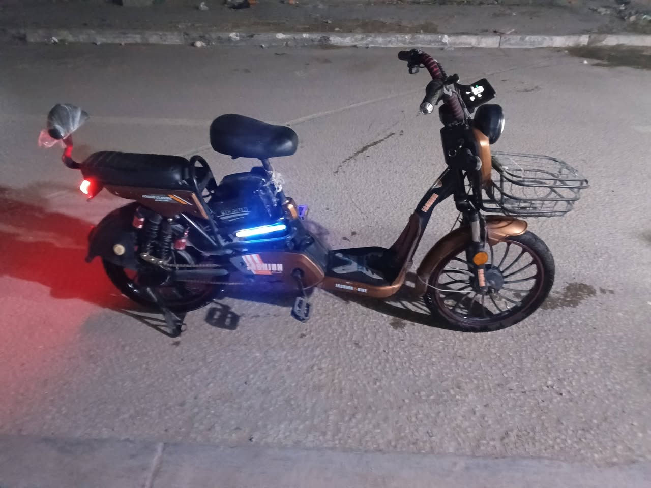 للبيع دراجه موديل 25 فؤل شرط الفحص سعر 270 حجم 20 كربلاء حي البلديه ***********
