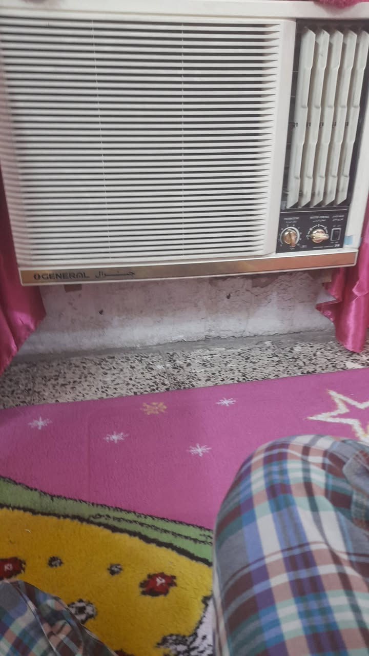 مكيف جنرال اصلي تايلندي  ٢ طن نظيف جدا نظافة ٩٥ بالمية ممستخدم هواية قفل ٢٥٠ الف بغداد  موبايل ***********
