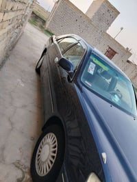 ملكة • سيارة ملكة • تويوتا كراون ملكة • كراون ملكة 2002 • سيارة كرستال...