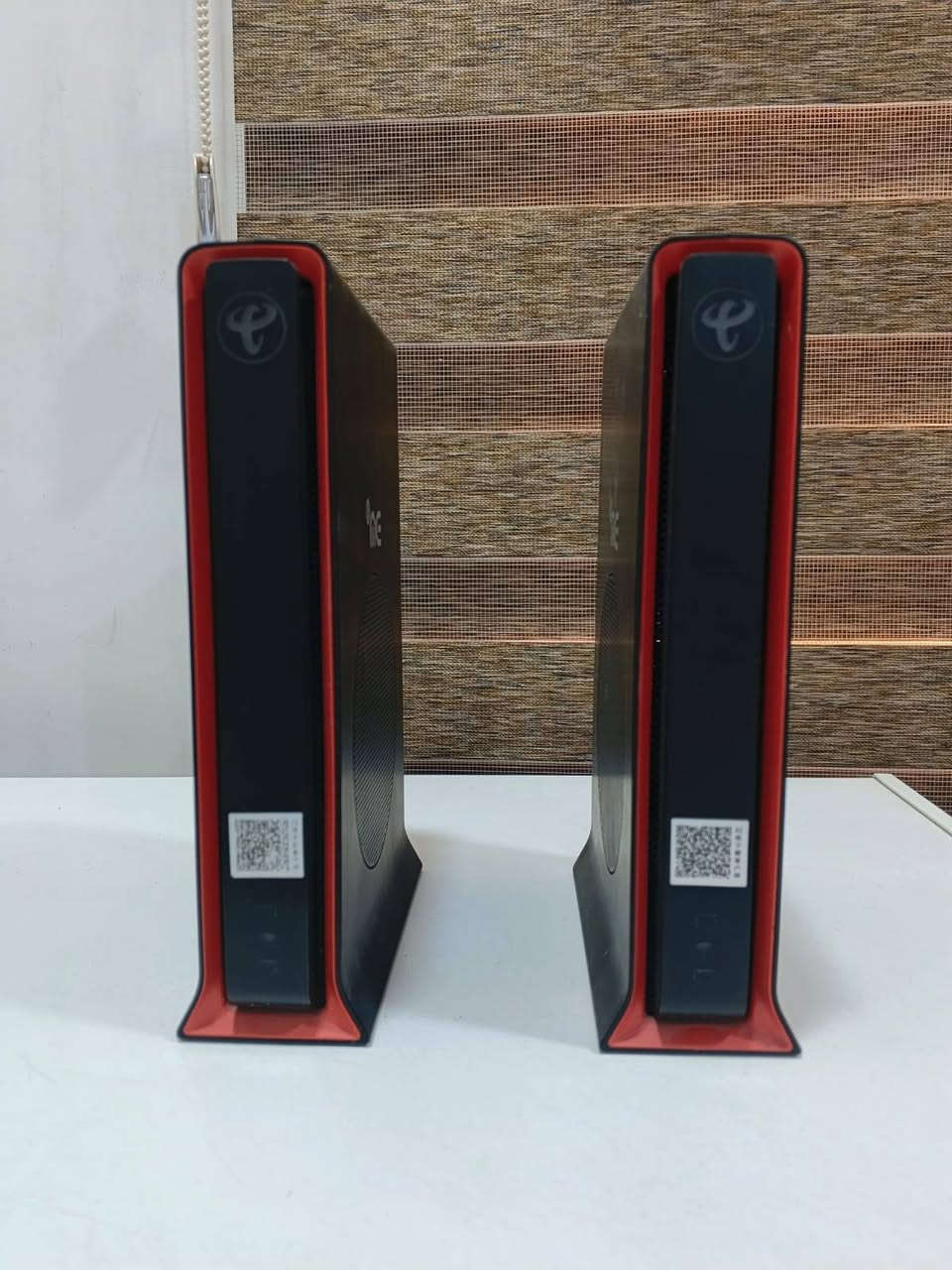 السلام عليكم راوتر عدد 3نوع تيبلنك مع 2راوتر هواوي ضوئي مع 3اتنة عشرين سانتيم للبيع التواصل على الرقم ***********
