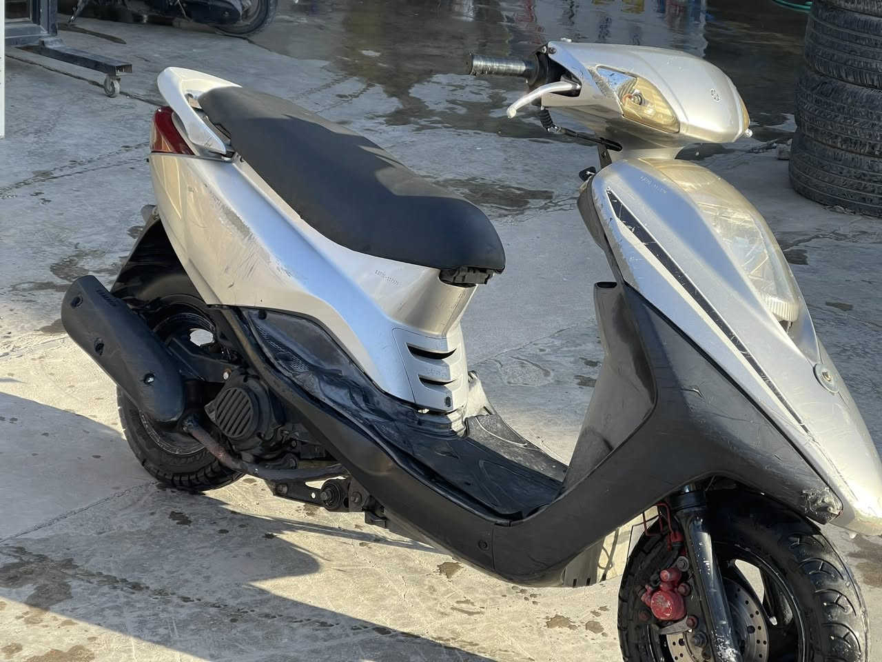 ‏سلام عليكم دراجة للبيع بريز دراجة نظيفة وكل شيء ما بيها ومكان بغداد الأعظمية والسعر 450 وهذا رقمي ￼ ***********
