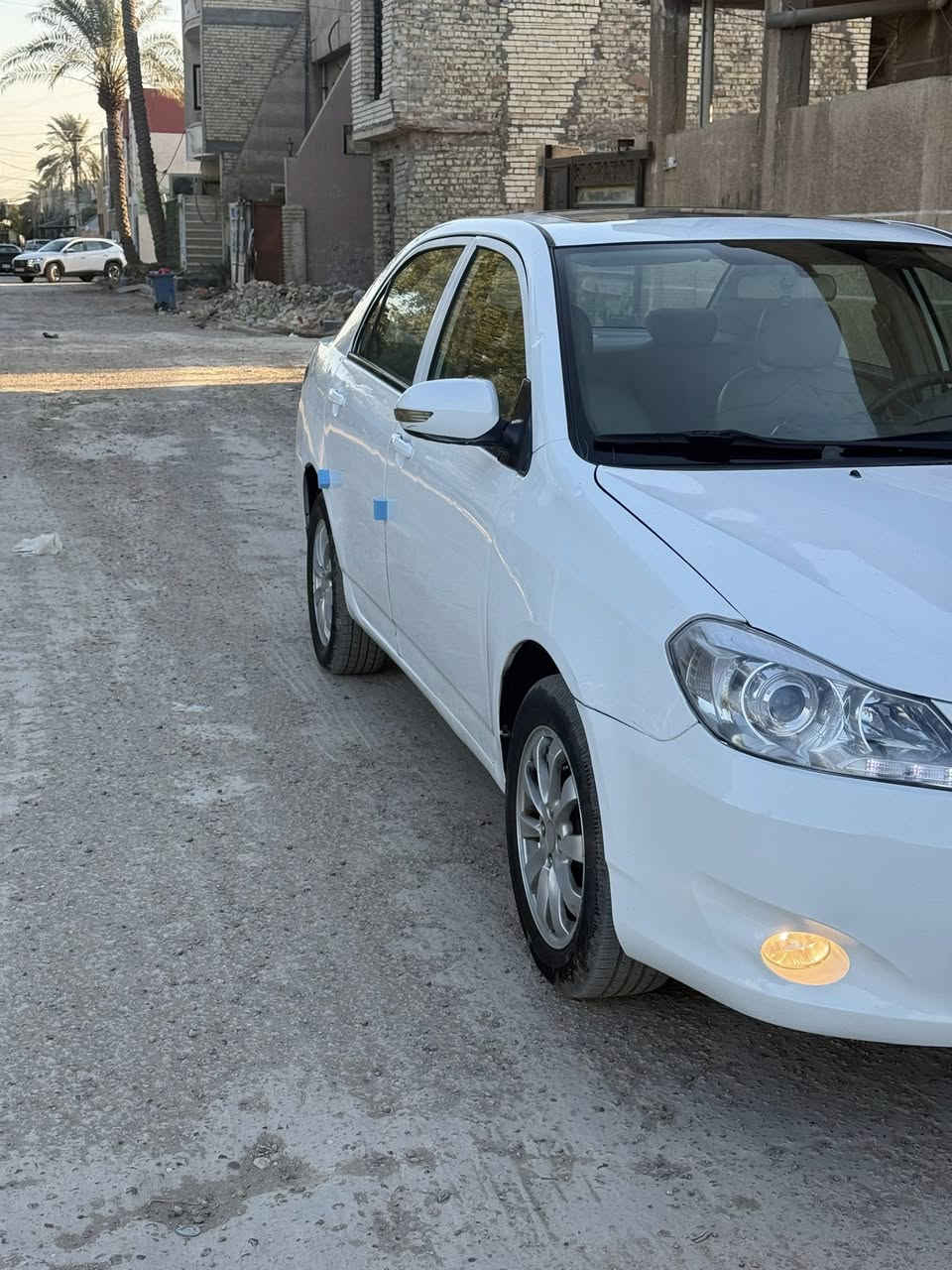 سلام عليكم للبيع بيوايدي جي اثري موديل ١٣ كير عادي محرك ١٦٠٠ وكير جاهزات مكفولات جاهزة من كلشي حداديه تبريد تايرات استخدام شخصي تحويل مباشر ثاني يوم مكانها بغداد حي الجهاد رقم الهاتف *********** السعر ٥٣$$
