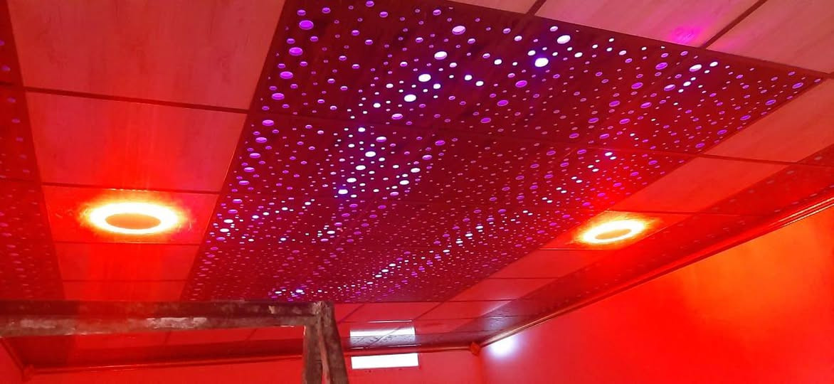 بيت زراعي صياده فول طابقين معزول 

الطابق الأرضي 

غرفتين نوم استقبال هول مطبخ صحيات كراج

الطابق ٢ غرفتين نوم ٤ *٤

استقبال هول 

شارع عريض ١٥ متر صب خدمات ماء كهرباء 

سيراميك فول السعر ١٠٠ مليون 

***********

***********
