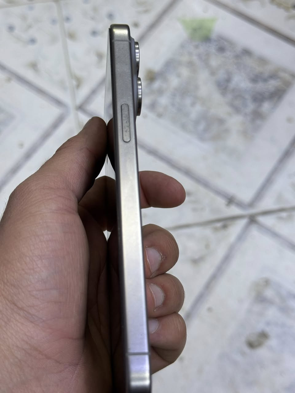 سلام عليكم 

ايفون 15 برو ماكس
شرق اوسط كارتون وكيبل موجودات
جهاز نظيف كلش فقط فطر بالضهر بسيط جدا جدا موضح بالصوره 
مالت جناي
بطارية ٨٦ هسه توها صارت ٨٦
جهاز تاخذه وين ما تريد وتفحصه 
مكاني نجف قضاء المناذرة
رايده 975


**إذا كنت صاحب هذا الإعلان وتريد حذفه لأي سبب، رجاءا أرسل رسالة إلى الدعم الفني**