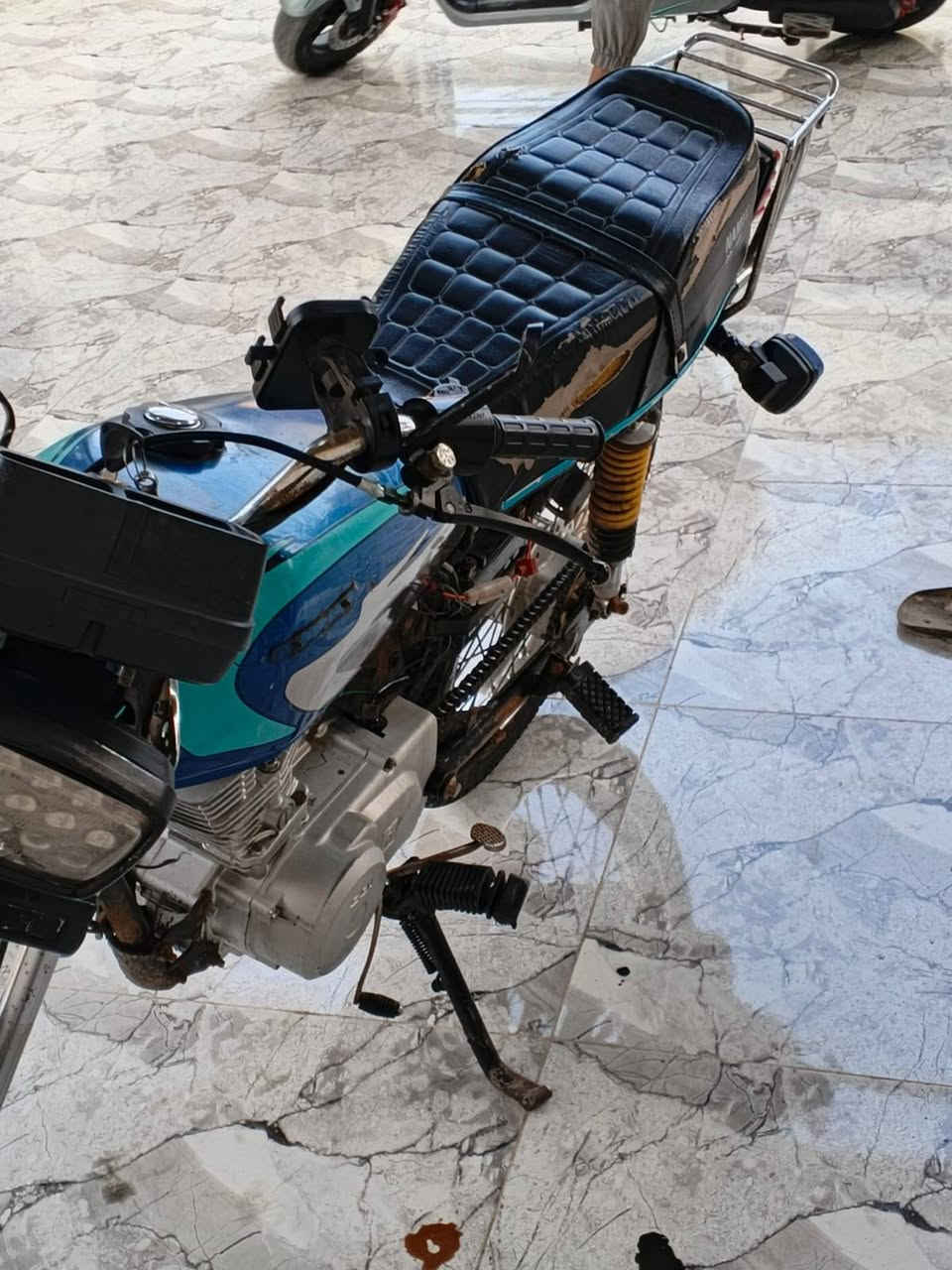 دراجه نامه شلامجه الدراجه نضيفه نظافتها مثل ما واضح بالصور سعرها 450 وبيها مجال العنوان البصره كرمة علي  رقم الهاتف *********** اهلا وسهلا البصرة, العراق
