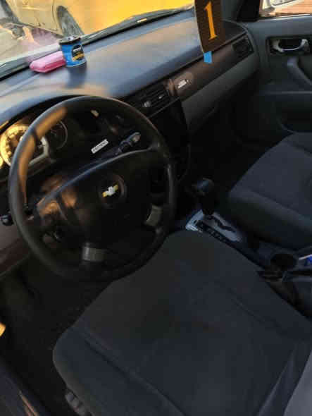 السلام عليكم ورحمة الله وبركاته سياره وبترا مديل 11
 سياره كام بيها كازكيت جفتتهتا شغل نضييف وحلو مكينه وكير حلوات 
تبريد شغال  
البدي شوف العين سنويه منتهيه رعيها يريد تحويل السعر 60 بيها مجال
+مراوس حسب القناعه
رقم الهاتف ***********
