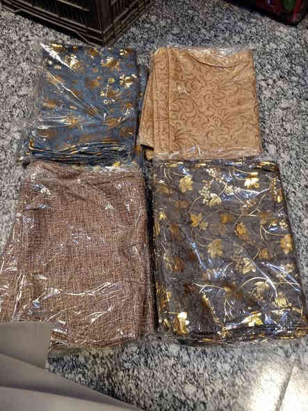 توفرت وجوه مخاد قديفة صيفية بكل الالوان الزاهية سعر الدرزن ب12 الف البيع جملة ومفرد تكريت الديوم مجاور افران العايد محل مفروشات مروان للححز خاص اواتساب ***********
