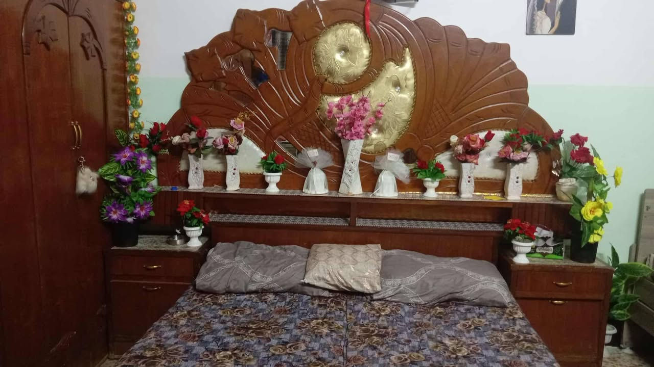 سلام عليكم عندي
غرفت نوم البيع غرفه نوم صاج 5 باب

حي الانتصار شارع ٣٠ قرب سواق تبارك

سعار خاص ستفسار تصلو على رقم هاتف

***********
