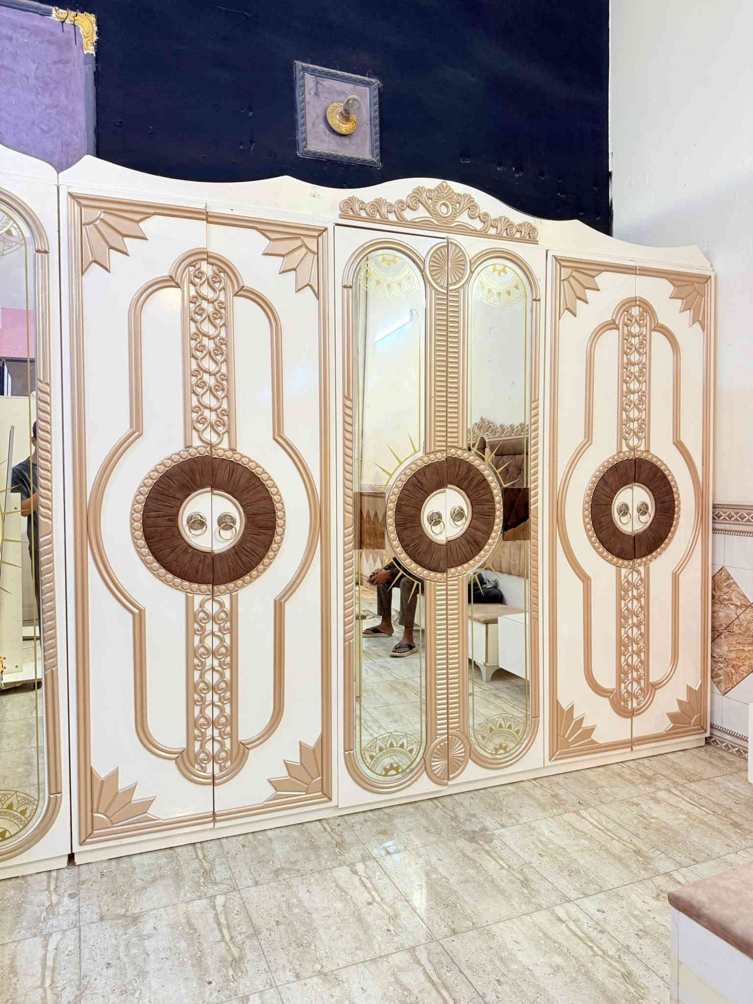 سلام عليكم غرفة للبيع تركية 9 قطع كنتور طفل نضافة 95‎%‎ سعر 825 + توصيل 🚚 اوشد ذاخل بغداد مجانن رقم ***********
