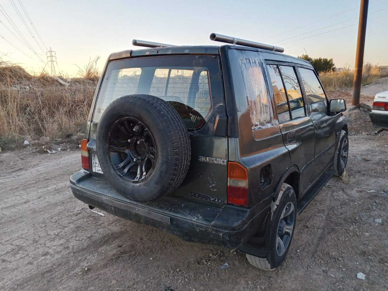 ................................سلام عليكم عندي سياره للبيع سوزوكي موديل 1992 رقم واسطط
تحويل ثاني يوم مشروع وطني كير أوتماتيك كير ومحرك جدد كهربائيات كله شغاله تخم تاير  

السعر 26 المكان واسط العزيزية  

***********
