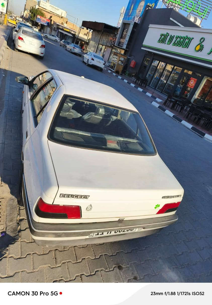 بيجو ٤٠٥ رقم بغداد مديل ١٢
***********
مكاني نجف
