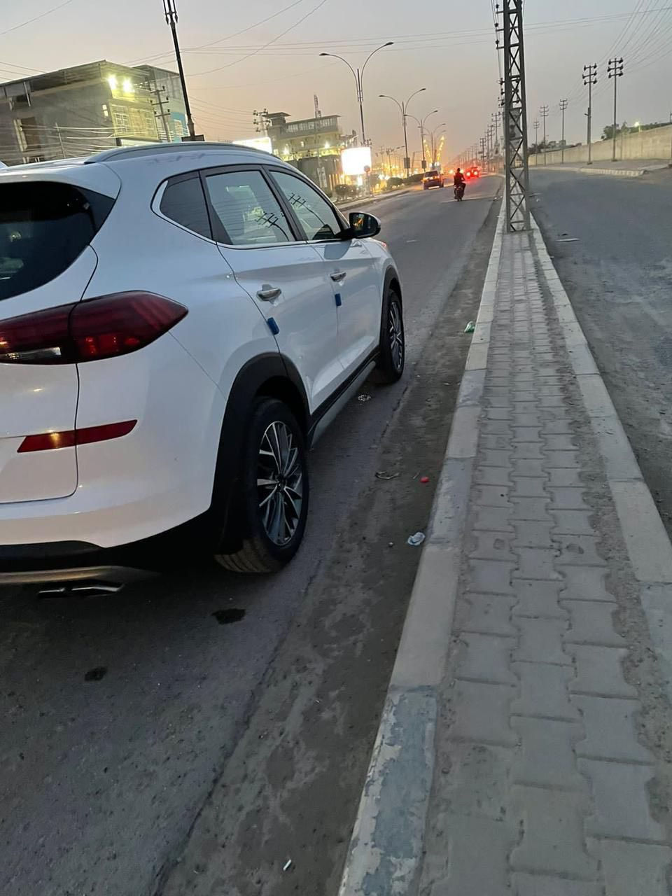 هونداي توسان 2019 امريكي
ماشية 59 الف ميل
حرة رقم بغداد انجليزي باسمي
تحويل باي وقت وسنوية فعالة
#السيارة جديدة كلش
#حادث السيارة شبر بالبنيد بامريكا
( صبغ ربع البنيد ) وانضربت
بالعراق جنطه تبديل نفس اللون.
#جاهزة على اخر حباية وما بيه اي
نقص.
#ايرباك ستيرن فقط
المواصفات:-
فول مواصفات عدا البانوراما
بصمة
محرك 2400 مكفول
الداخل جلد بيجي تدفئة وتبريد
بالكشنات
باب خلفي كهرباء
4 كامرات ( 360 درجه )
تبريد قطعتين
بصمه
رادار امامي
الحفاظ على المسار
رادار جانبي بالمرايا
سايد بريك كهربائي
زنون لد عالي عالي ناصي 5 عدسات
انضمة قيادة 
مكان السيارة بغداد
***********
