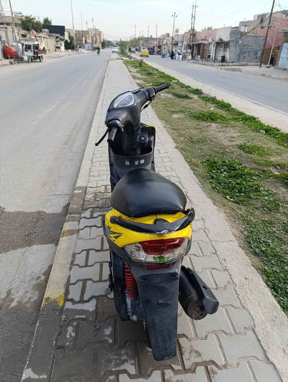 سلام عليكم ماكس عدلة للبيع دراجة حاوية الشراي يتص***********
