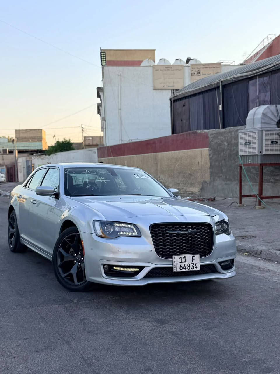 سلام عليكم
أوباما كلايسلر 

موديل 2022

فوول لمتدد 

حساس امامي خلفي 

رادار جانبي 

اشاير مريء

كشنات تدفئه تبريد 

دخول ذكي 

نظام ترحيب 

تحكمات ستيرن 

تشغيل عن بعد 

مكان السياره .بغداد

الحادث: البنيد نفسيته مصلح ويرباك راجع سستم 

سعر اتصل***********
