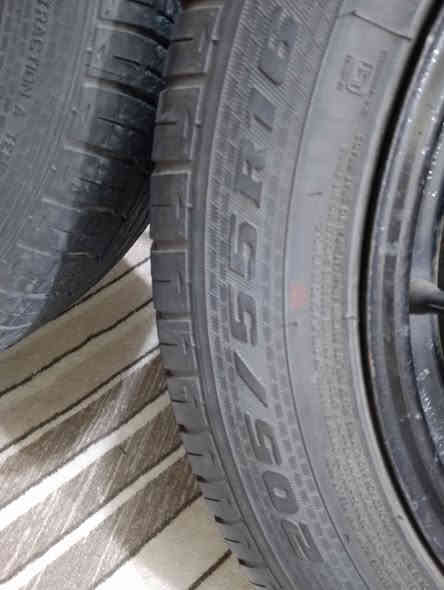 زوج تايرات للبيع القياس ١٦ كاملات تاير مع ويل مع كصبة حساس
السعر ٧٥
تفاصيل اكثر الاتصال على الرقم 
***********
