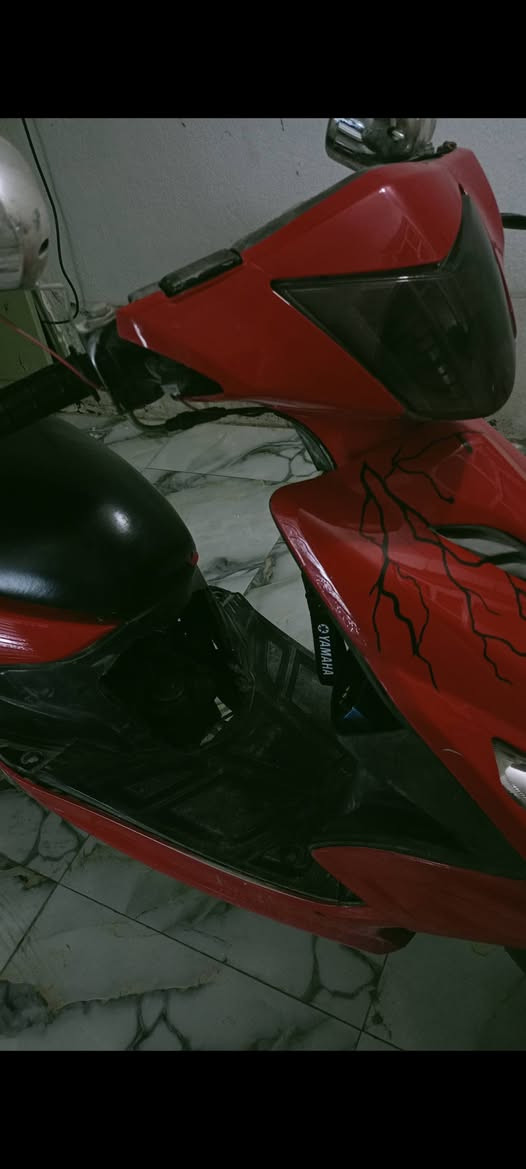 ماكس مضلع للبيع
نقص سبايدر +ذيل+بريك اممامي فقط 
شوفها بعينك وشوف نضافتها 
السعر خاص تواصل واتساب فقط ***********
