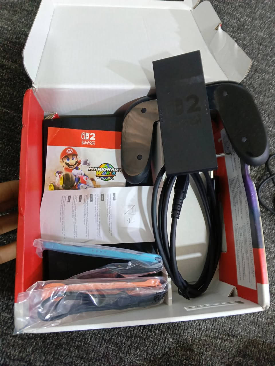 نينتيندو 2 
نسخه ماريو وارلد 
الشاشه بيه خدوش 
سعره 490 وبيه مجال


**إذا كنت صاحب هذا الإعلان وتريد حذفه لأي سبب، رجاءا أرسل رسالة إلى الدعم الفني**