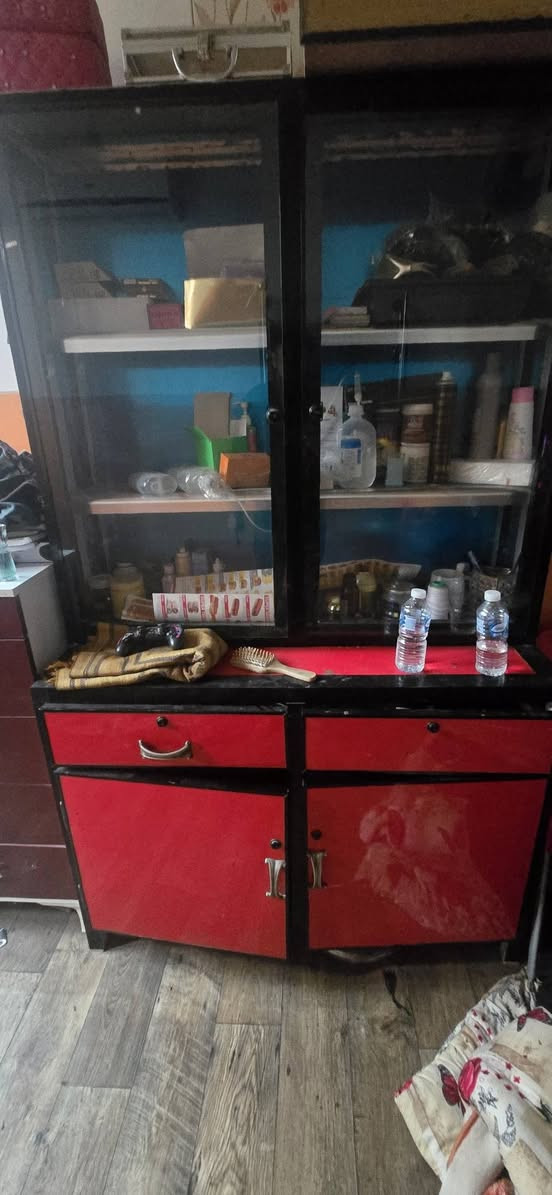 ميز لبيع المنيوم مكاني شعله سعره ١٠٠ مسويه ٢٥٠لف ***********
