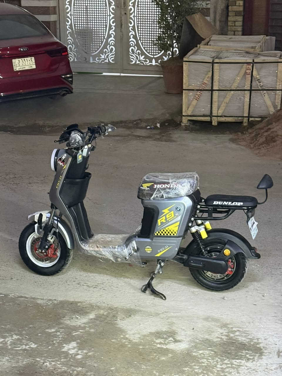 R9 ٢٠٢٥
خمسة باتري ٣٢ امبير ونلي ٢٦ 
لايت زينون رماشات ورة وكدام
ملف ١٥٠٠ سرعة ١٠٩ بالعداد الحقيقي ٧٠
سكن الوان مجمع ذهبي شاشة درع
غراضها كاملة شاحنة ومرايات وكفات
بيها سماعات بلوتوث السعر ٤٣٠ وبيها مجال
الشراي واتساب:***********
