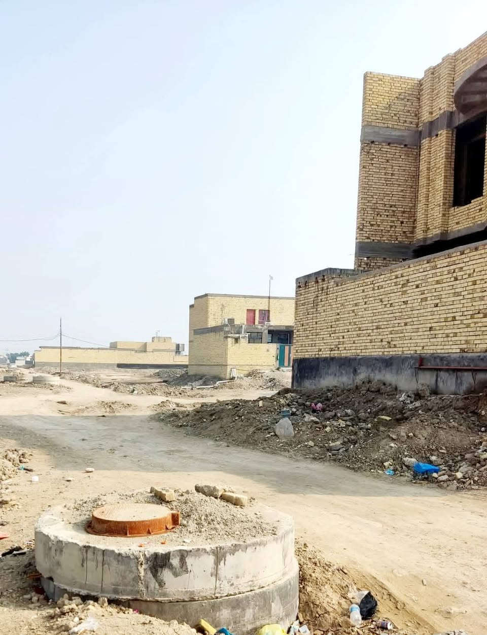 السَلآْم عَلْيُكّمٌ وٍرٍحَمُةّ الله وٍبُرٍكآتُهْ 📢
قطعه طابو صرف گرمه بني سعيد الهرد بلوك 3 على شارع 12

مساحه 250م
السعر مناسب جدآ صاحبها مستعجل على البيع 
مراسله 📩 الصفحه او الاتصال على 📞 رقمي ***********
موجود واتساب 👆
