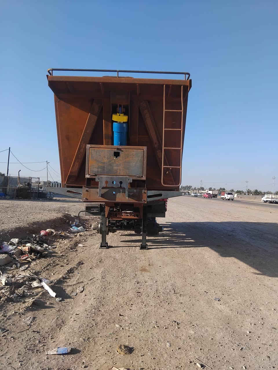 سلام عليكم للبيع عربانه ماكنيسان حداد سيد حسين مكان بغداد هاتف ***********
