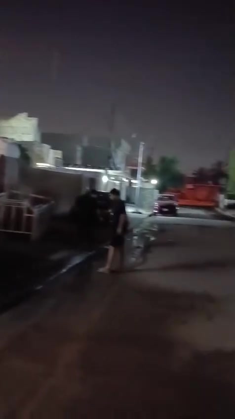 مساحة ١٥٠
السعر ١٨٠ 
الموقع جسر ديالى بين شارع ٧٠ وشارع ٦٠ بفرع مدرسة السرور 
طابو صرف
***********
