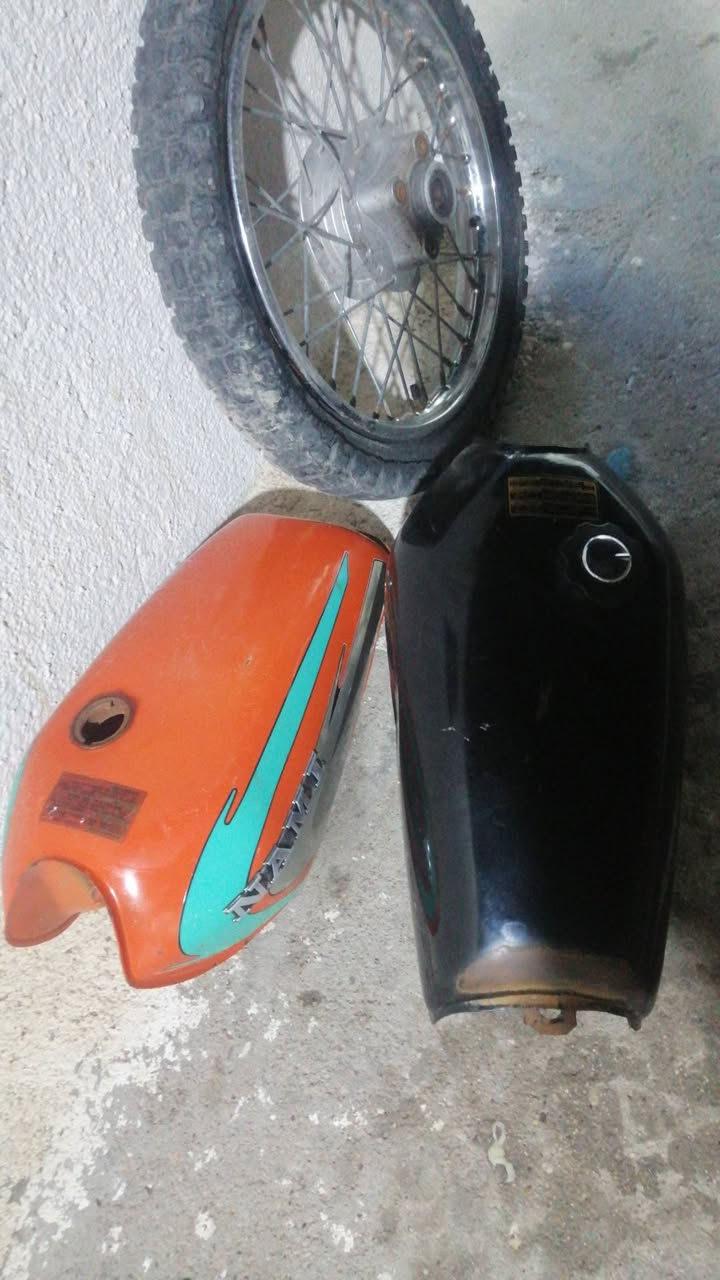 تنكي ابلاد وتنكي اسود رابيدو ويل عوزه تصفيه السعر 30 راسني الخاص مفتوح 🔓


**إذا كنت صاحب هذا الإعلان وتريد حذفه لأي سبب، رجاءا أرسل رسالة إلى الدعم الفني**