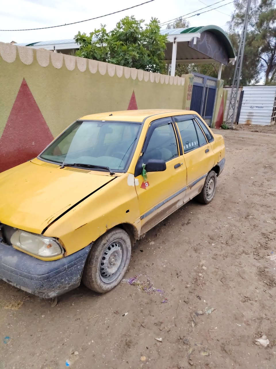 سلام عليكم ورحمة الله
سايبة للبيع موديل 2012
محرك وكير نضيفات رقم احمر
متتحول ومكفوله سرقه وعشاير
سعر مناسب
***********
