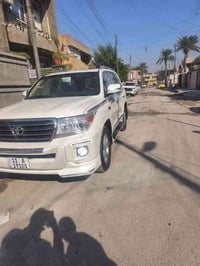 لاند كروزر 2013 السياره كفاله عامه جاهزه من كلشي  بصمه فتحه كشنات جلد ...