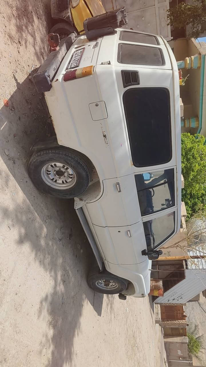 لاندكروز موديل 85 تبريد ثلج بسمي كير محرك شرط مزود ونج سحب 3ط  العنوان سامراء مرواس حسب القناعة ***********
