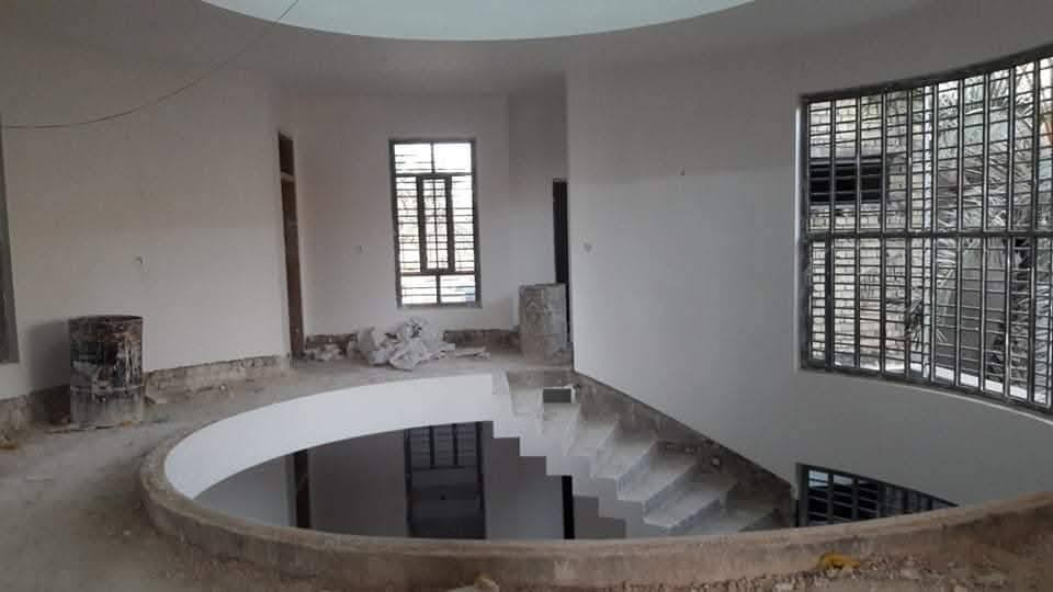 خلفه بياض متفرغ. جص وبورك***********
