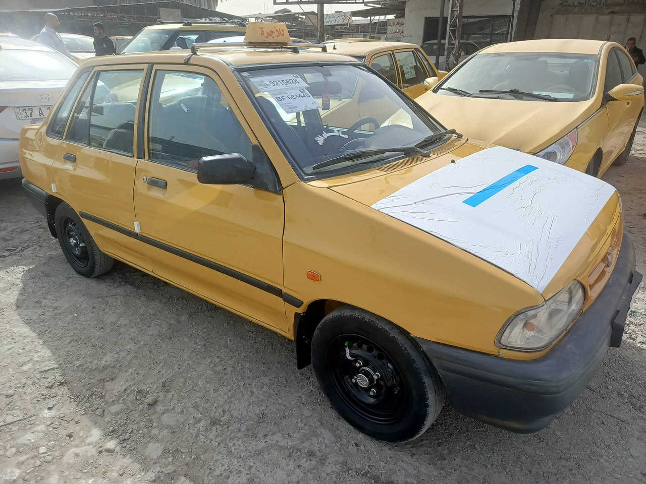 اسلام عليكم سايبه للبيع موديل 12 سياره جاهزه من كلشي من عده لاستيك ولف مال مكينه السياره مثل ما موضح بل فيديو سنويه 27 مصفره من كلشي المكان حله حي الشاوي قرب المقام السعر 26 وا بيه مجال شي قليل ***********
