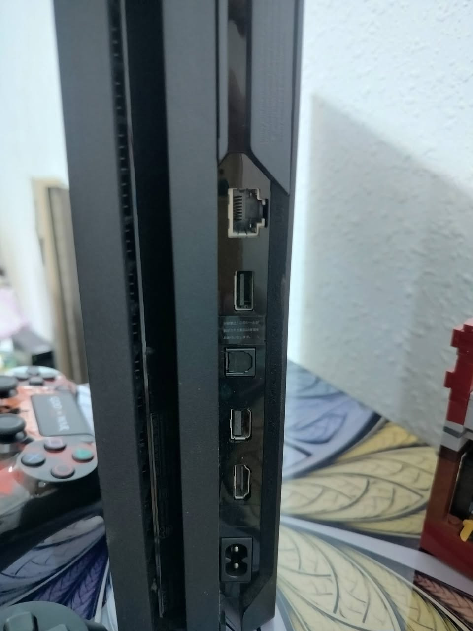 السلام عليكم 
بلي 4 برو مهكر لوك ستيكر الجهاز اخو الجديد كامل الكارتونة و الملحقات و بي العاب كلهة عربية 
مساحة الجهاز 2 تيرا 
وية جوستك اصلية و الثانية تجارية 
الجهاز نضيف و مكفول ما صار شهر اخذتة 
رايدة ب400 و بي مجال للطيبين


**إذا كنت صاحب هذا الإعلان وتريد حذفه لأي سبب، رجاءا أرسل رسالة إلى الدعم الفني**