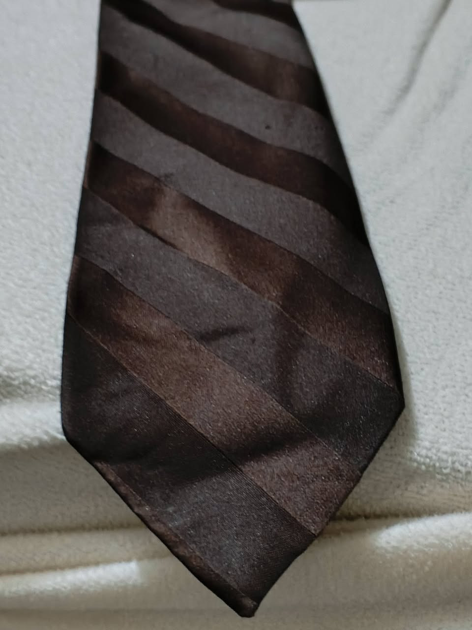 سلام عليكم على بركة وصول البضاعة الجديده اليوم من عالمنا الأربطة الايطاليه في قضاء  الحويجه خلف التربيه القديمه للحجز عن طريق الواتساب *********** السعر القطعة الفين دينار فقط و توصيل داخل و خارج قضاء الحويجه موجود 
ادمن وافق باليرحم والديك الرزق ع الله
