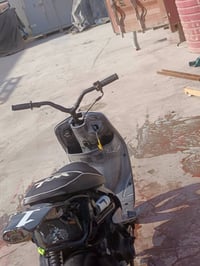 سلام وعليكم دراجه ماكس قشمه البيع مبوشه 55 رقم الهاتف 07781203242