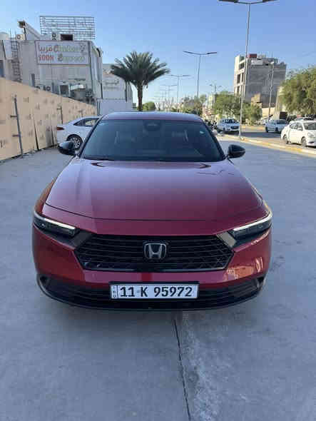 للبيع هوندا اكورد هايبرد موديل 2023
 فئه sport فول مواصفات:- مكينه 2000 هايبرد بصمه/بصمه ابواب/فتحه سقف / رادارات اماميه وخلفيه وجانبيه /كراسي كهرباء /تشغيل عن بعد /شاشه كبيره/كامره دواره/فول تحكم ستيرن/تحديد مسار/اوتو هولد/سايد بريك بصمه/كار بلي
وبعد هوايه مواصفات

وارد امريكي حادثها مرفق بالصور 
السعر ١٩٠ 
***********
