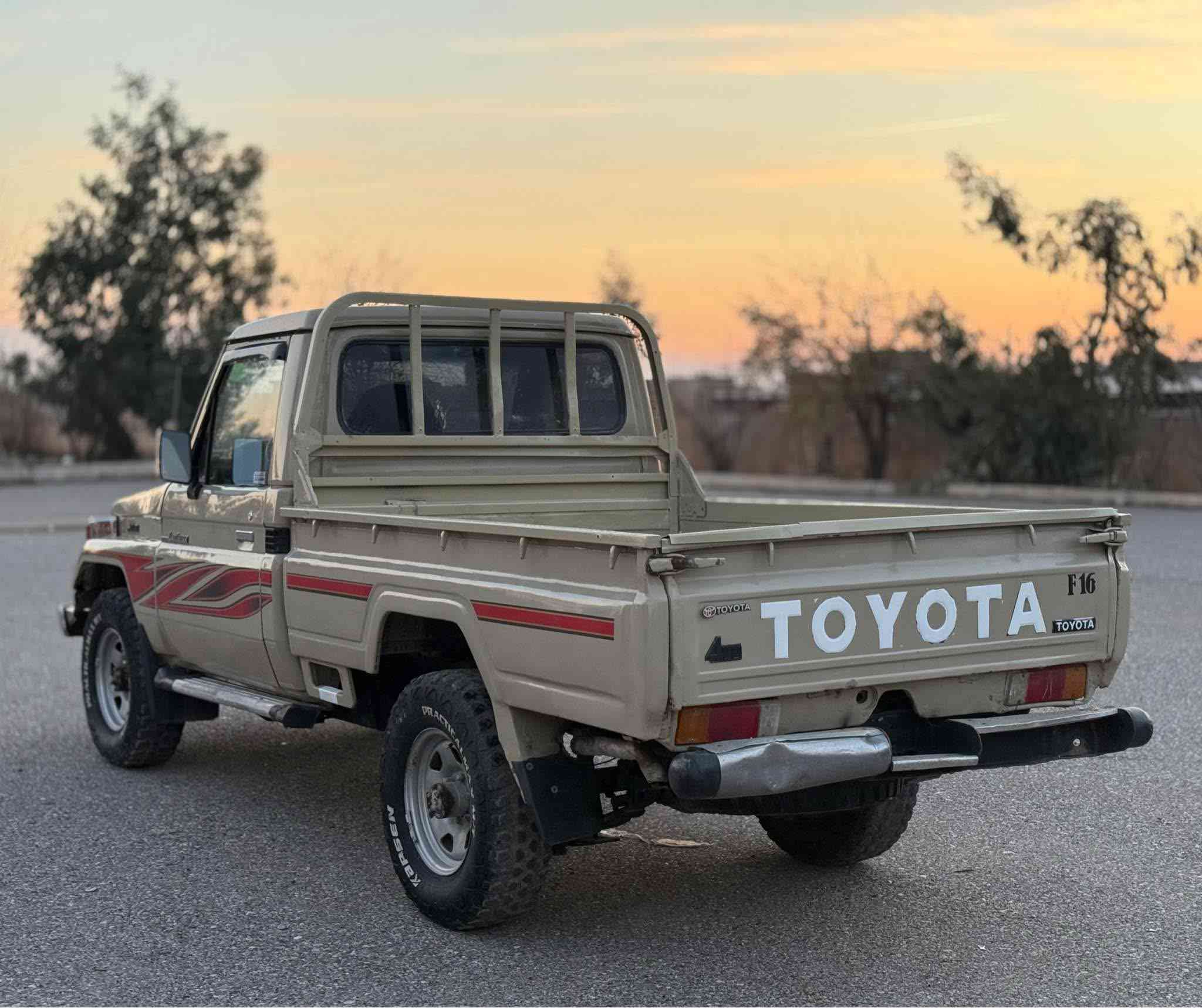 تةنها ٤٤ وةرةقة 😱 علوج (بدون_رقم)

ميكزةمين موديل ١٩٩٦ مةكينة ٣ ئيفي ٦ گير
سةيارةكة علوجة بي رةقةمة گيرو مةكينةي بةشةرتة اكسل و دةبل اكسل بةشةرتة ٥ تايةي لوكي جةبةلي لةژيرة سةيارةكة هةموو گياني بةشةرتة و نموونةية لة جواني 

سعري// ٤٤ وةرةقة
شوين // كؤية 
*********** كويسينجاك, أربيل
