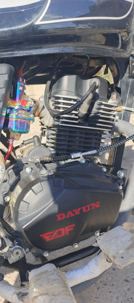 دايون للبيع شرط ما مفتوح كله بلادي 
كلشي بي شغال موديل ٢٠٢٤ 
***********
