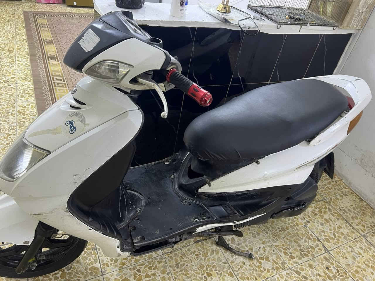 السلام عليكم 
درجه سكنس نثيه خطين ياباني 110
دراجه نضيفه 
نقصه بس شاير يمنه 
وتريشه دوسه 
نكره سلف هندر كهربائيات كله شغاله 
سعر 450وبيه مجال 
*********** اتصال
