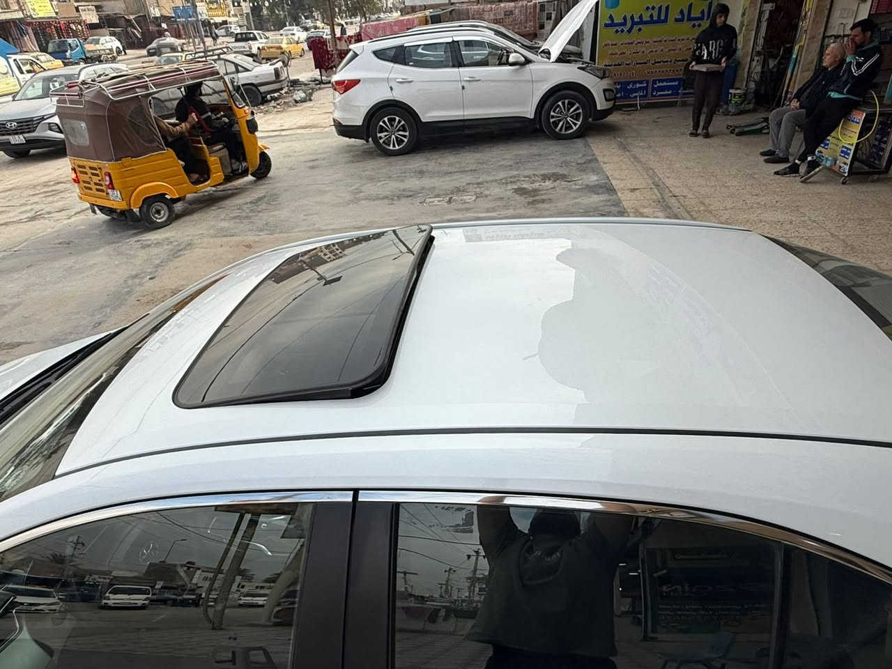 كورلا ياباني اصلي شركه SASساس موديل 2024فول مواصفات بصمه تشغيل وبصمه ابواب  فتحه سقف شاحن وايرليس مري شفط حساس امامي خلفي مع كامره اصلي شركه ماشيه 50الف كيلو متر رقم اربيل الدولي هزه وفحص وسنويه جديد السياره بأسمي شخصيا السياره بيها صبغ دعاميه خلفيه  مكان السياره بغداد الدوره    السعر 180.                 ***********
