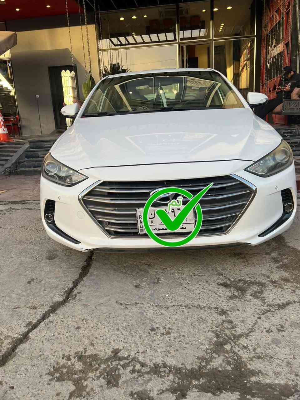 سلام عليكم الانتره مديل 2017 خليجي
مواصفات 
1- تحكم استيرن 
2- حساسات اماميه + خلفيه 
3- شاشه 
4 - اشايري بالمري 
5- مري شفط
6 يدات نيكل 
7- ثلاثه انظمه قياده 
رقم بغداد 
كير ومكينه مكفوله 
ماشيه112 محرك 2000 دوش رقم بغداد تخم تاير جديد
***********
