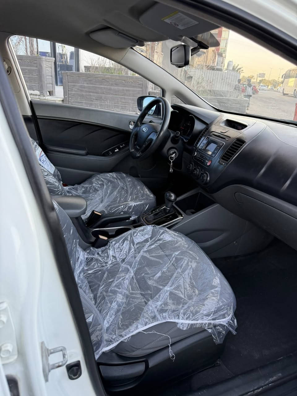 سلام عليكم سيراتو موديل 2018 سياره
رقم اربيل. سياره كفاله عامه مكينه كير تبريد كلشي جاهز مكاني نجف تخم تاير سياره جديده شراي يتصل ممتواجد ع فيس فقط اتصال ***********
