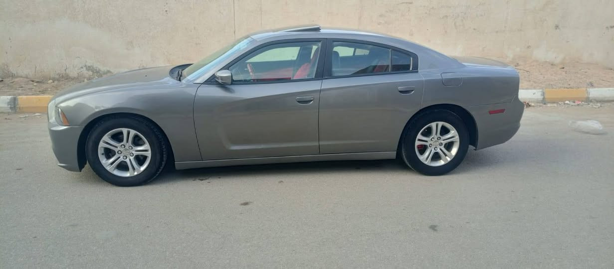 السلام عليكم
شارجر ادوات موديل 2012
 گصة جنطة
دخول جديد
 متومة طبق الاصل دك حاسبة
 رقم بغداد وسنوية
 مواصفات السيارة.. فول واحد على واحد
 رادار امامي خلفي
رادار بالمرايات
تحكم و شفتات ستيرن
خزن ميموري
منضومه زنون 
 گلاصات ماي بارد وحار
كشنات تبريد وتدفئة
شاشة جبيرة 
تخم تاير جديد
حدادية جديدة 
فتحه سقف
مكينه هيمي
مكفولة سرقة و عشائر  
المكان : الناصرية
السعر 55$ بيها مجال حگ الجيه
مكلف بالنشر للتواصل 
الرقم : ***********
