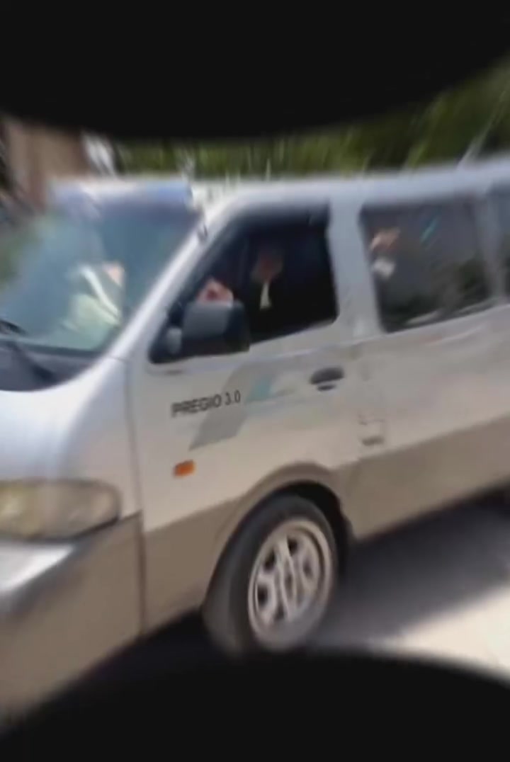 السلام عليكم  بريجو مديل  2004مكينه وكير واكسن ع شرط حداديه جديده غرفه جديده سنوي لنهاية2027
ملاحضه مطلوبه 200

مكان نجف الرضويه

السعر خاص

 ***********

وشوفت عينك  تجي وتدلل

