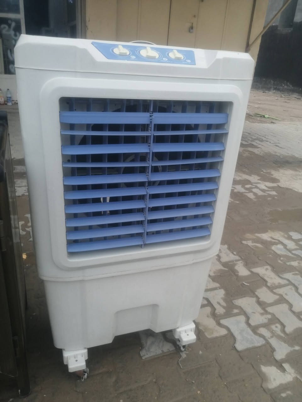 غراض البيع سعر خاص او تصال *********** او رسالني ع واتساب
